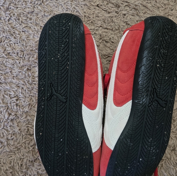 Puma Vibrant Red Sneakers - Picture 2 of 3